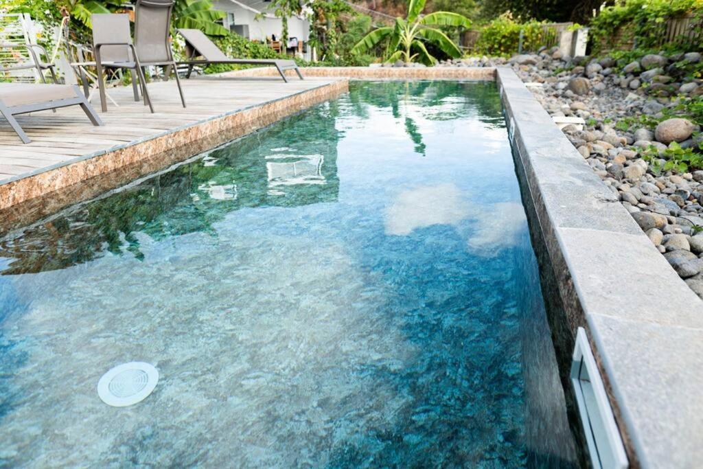 T2 Chaleureux & Piscine En Pleine Nature Petit-Canal 外观 照片